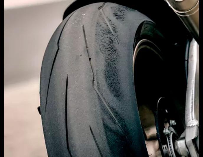 Pneu Pirelli Traseiro 451 190/55-17 Diablo Super corsa SP V2 GSX-R